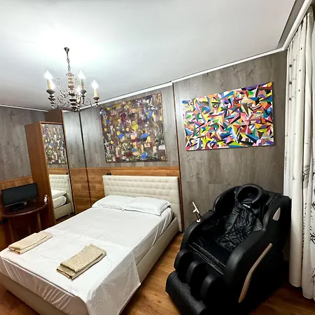 Gallery & Art Center Τίρανα